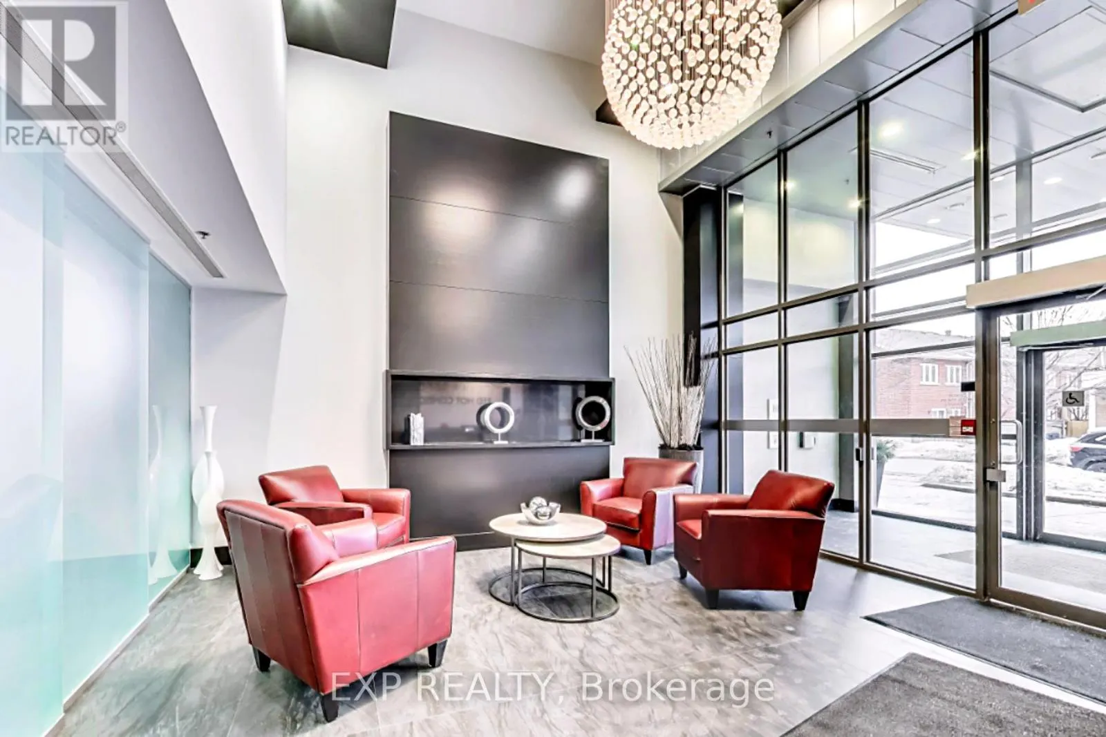 723 - 120 DALLIMORE CIRCLE
