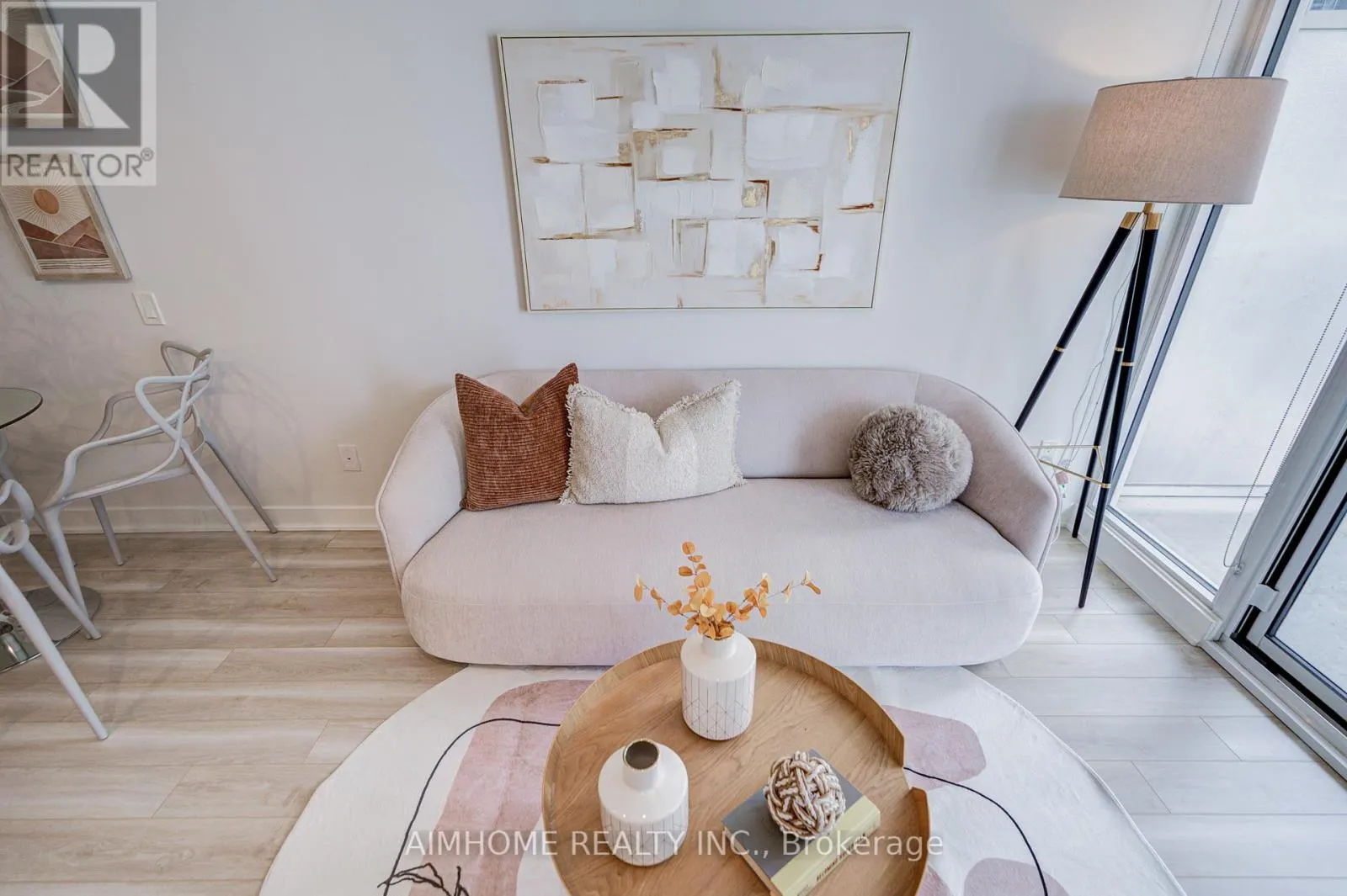 1102 - 19 BATHURST STREET