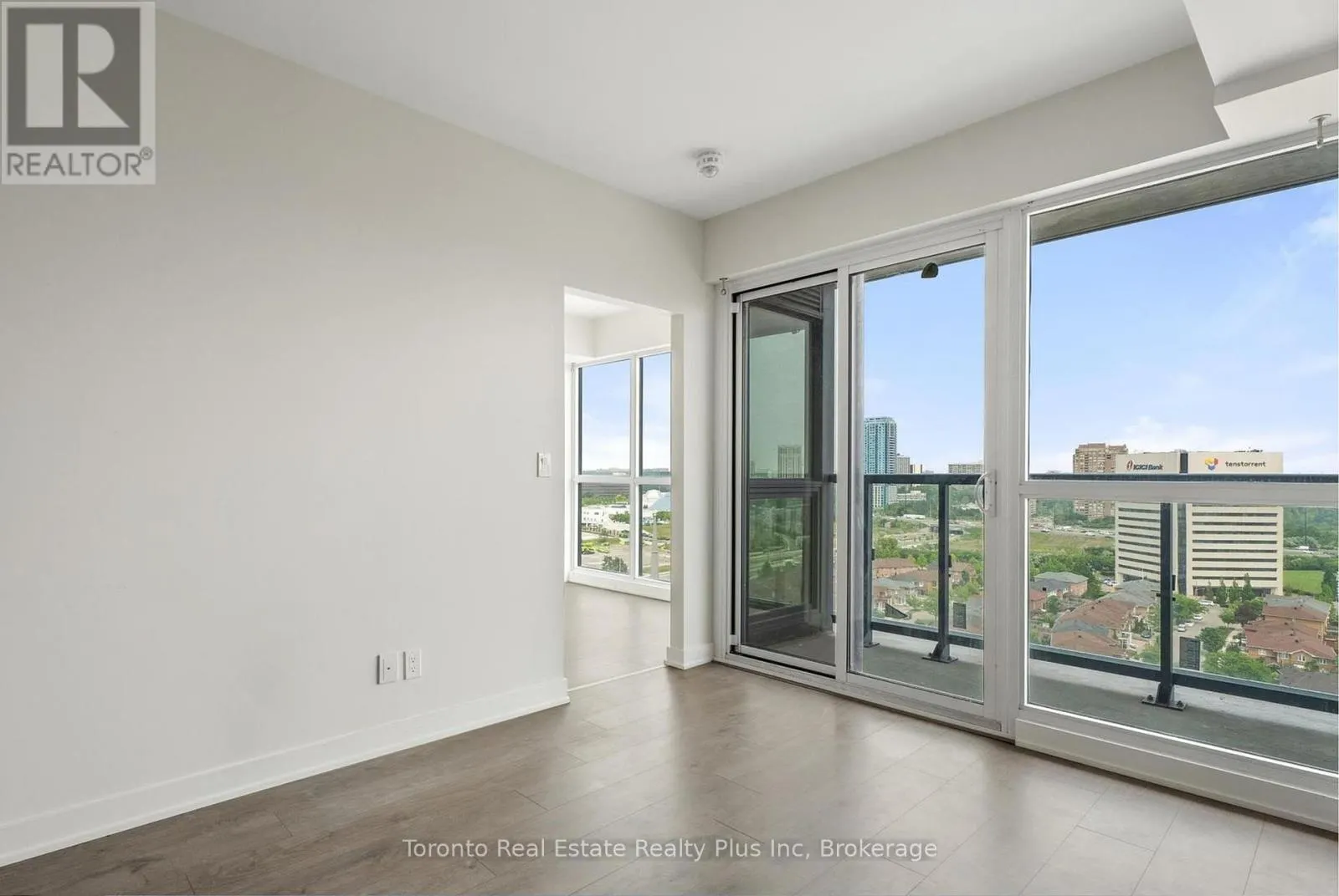 1705 - 2 SONIC WAY