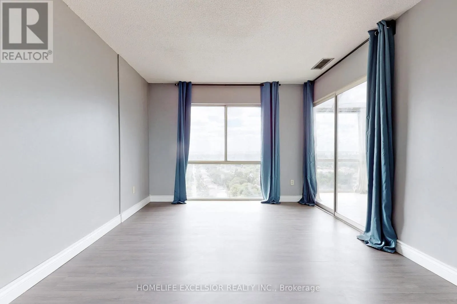 1801 - 5460 YONGE STREET