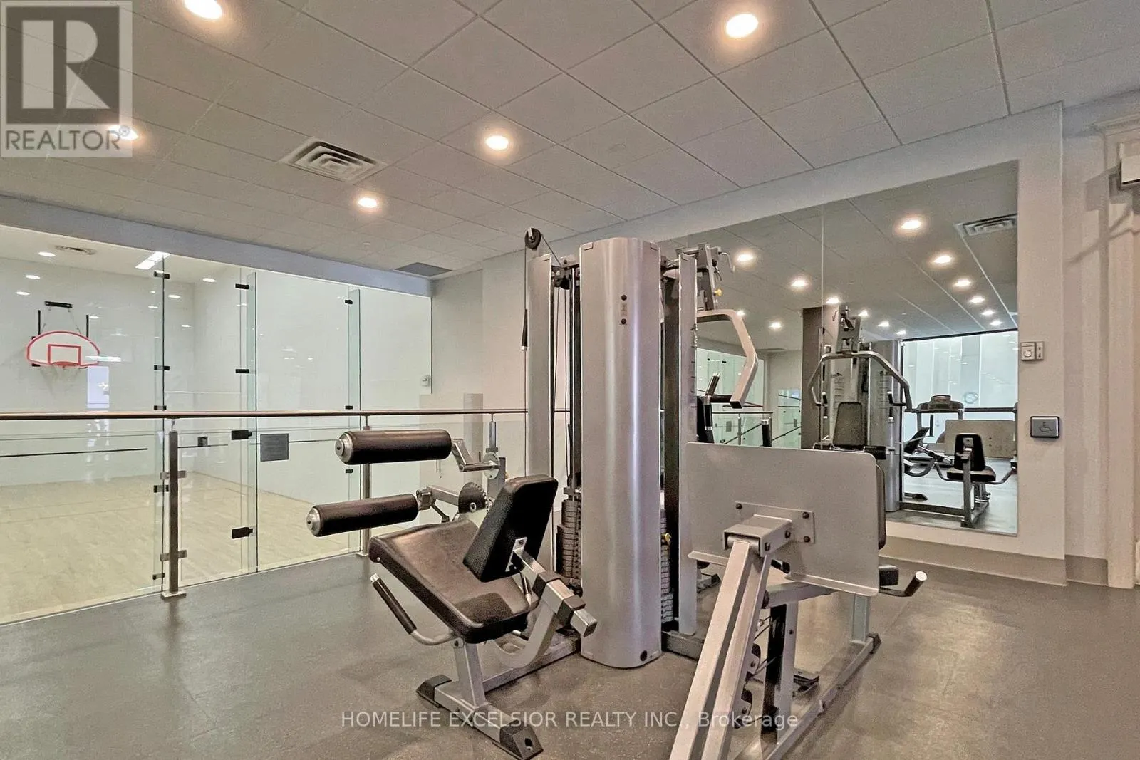 1801 - 5460 YONGE STREET