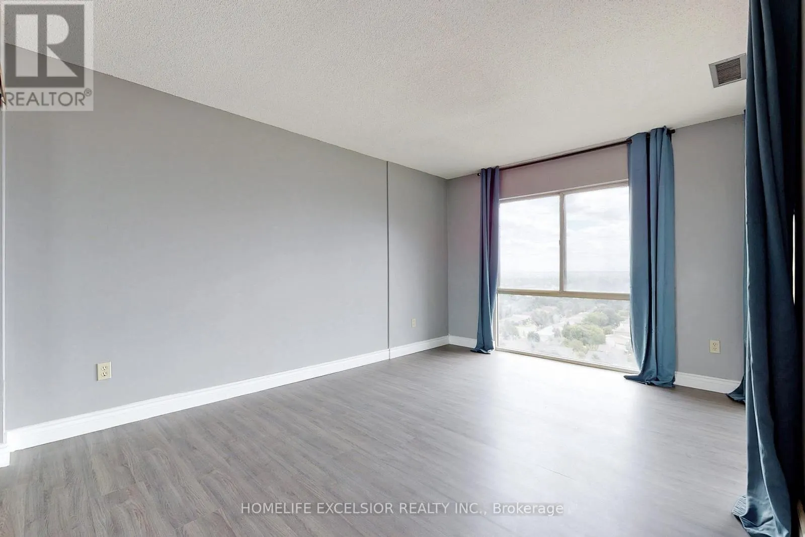1801 - 5460 YONGE STREET