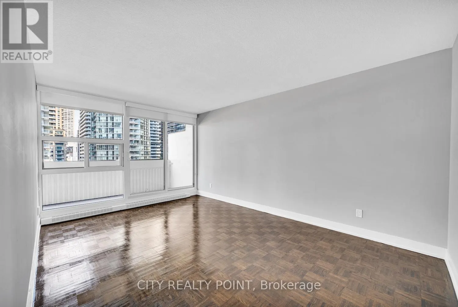 2513 - 33 ISABELLA STREET