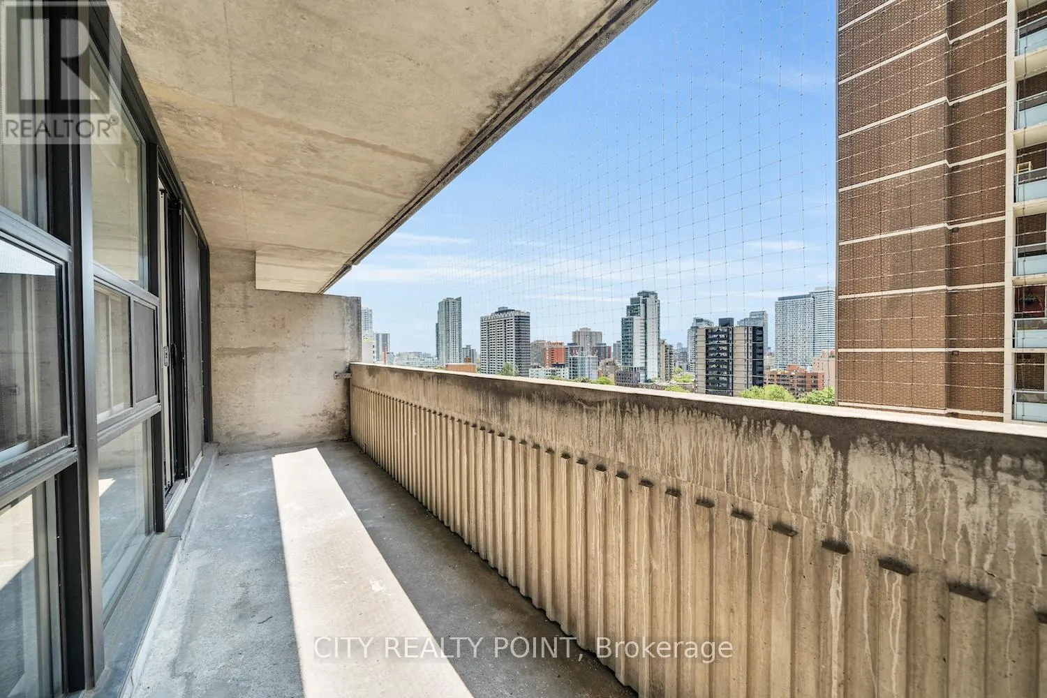 2715 - 33 ISABELLA STREET