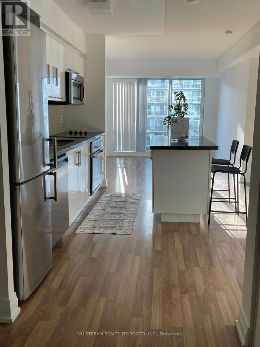 E810 - 555 WILSON AVENUE