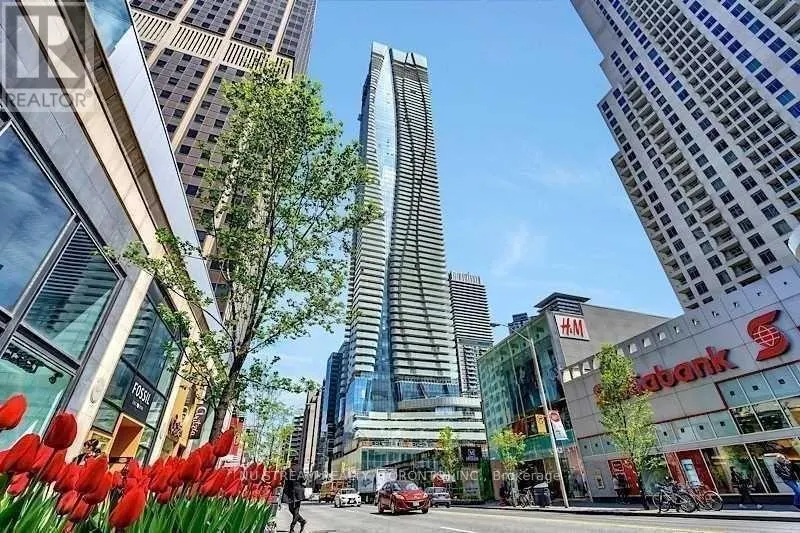 1701 - 1 BLOOR STREET E