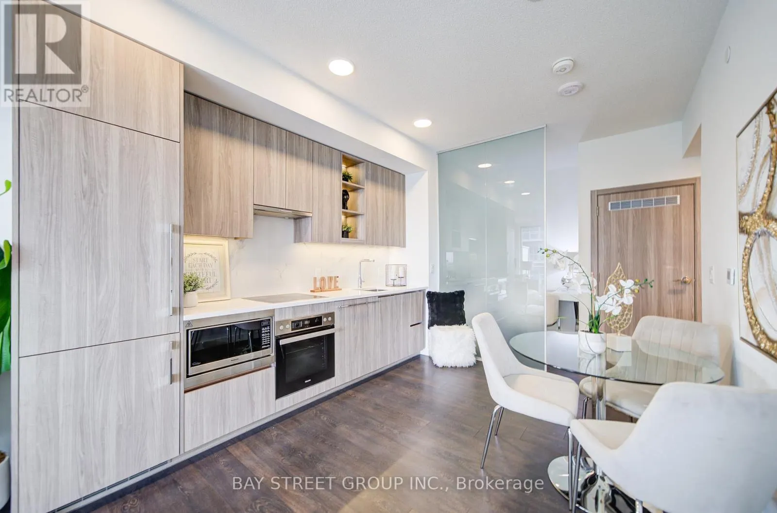 1507 - 27 MCMAHON DRIVE