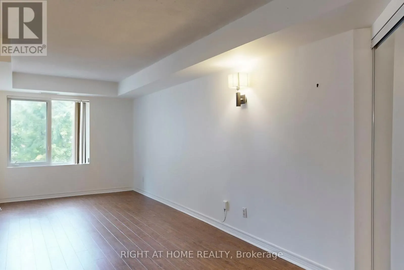 310 - 211 RANDOLPH ROAD
