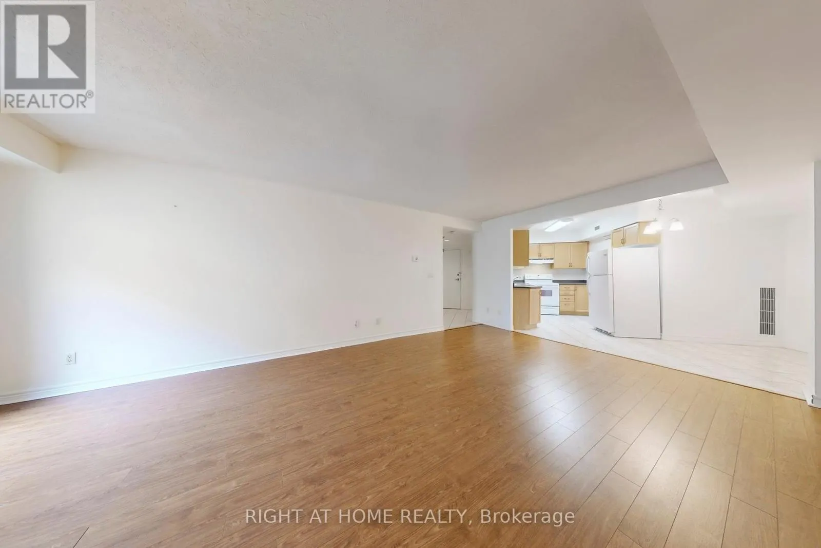 310 - 211 RANDOLPH ROAD