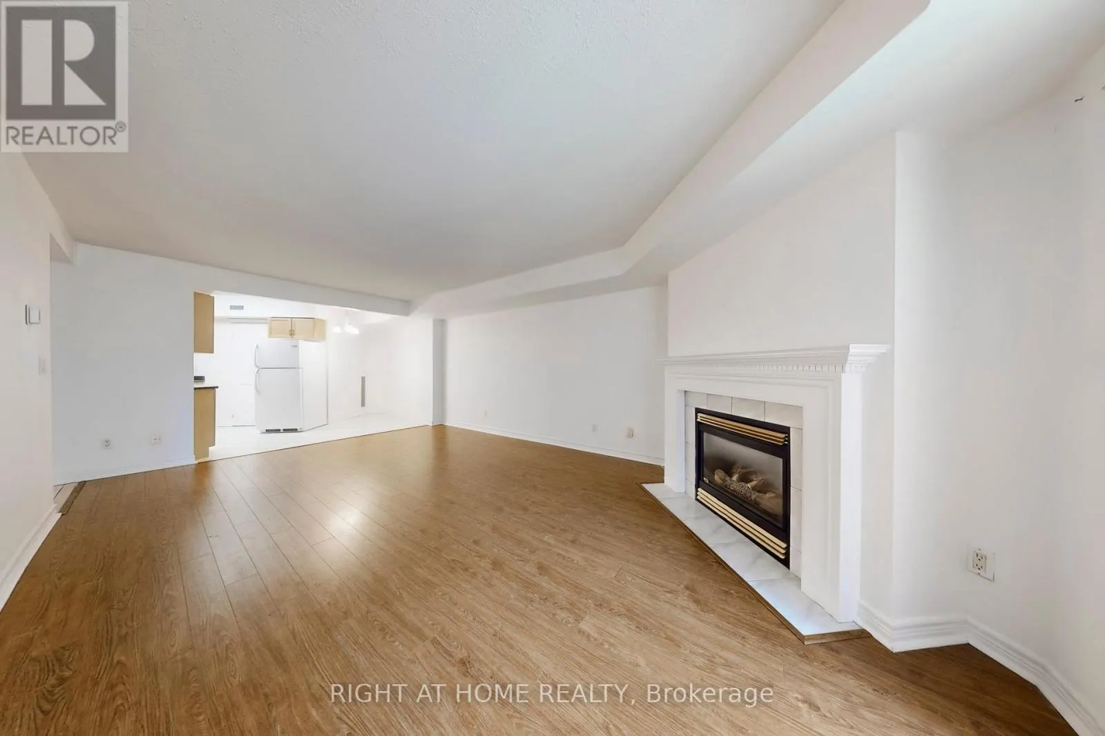 310 - 211 RANDOLPH ROAD