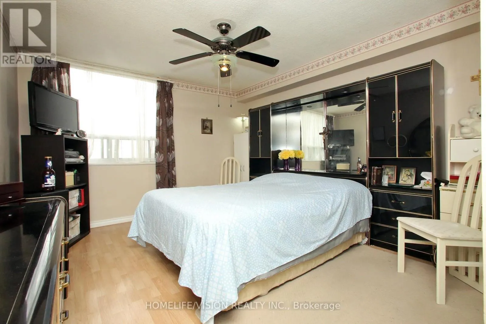 1209 - 10 MUIRHEAD ROAD