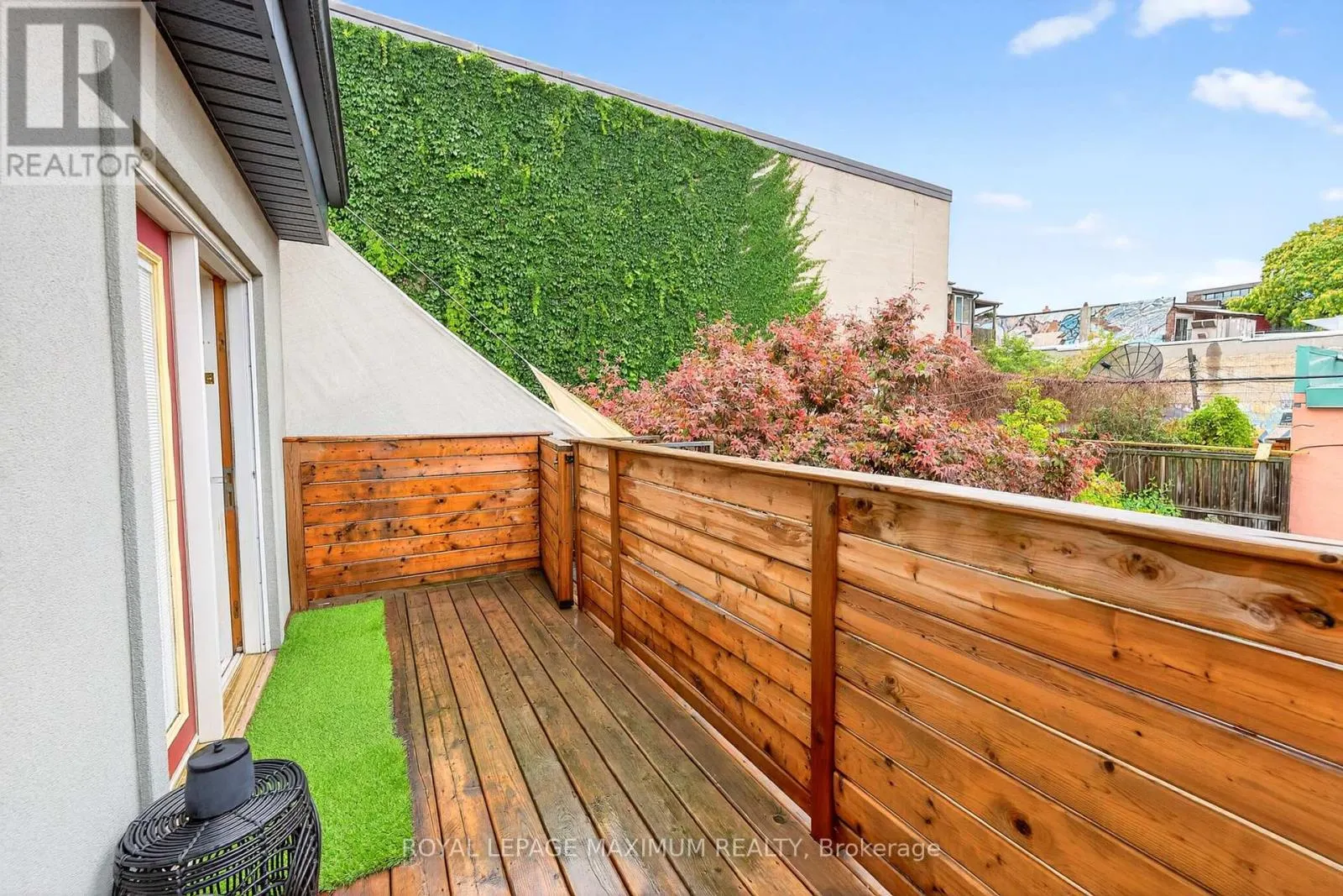 UNIT 2 - 263 BROCK AVENUE