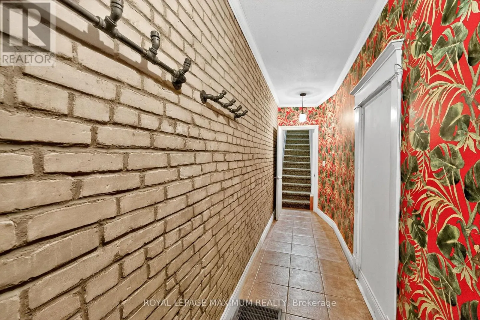 UNIT 2 - 263 BROCK AVENUE