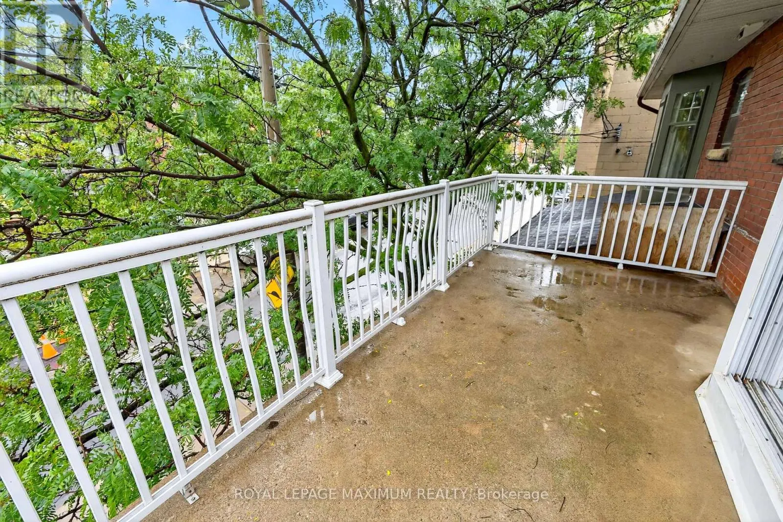 UNIT 2 - 263 BROCK AVENUE