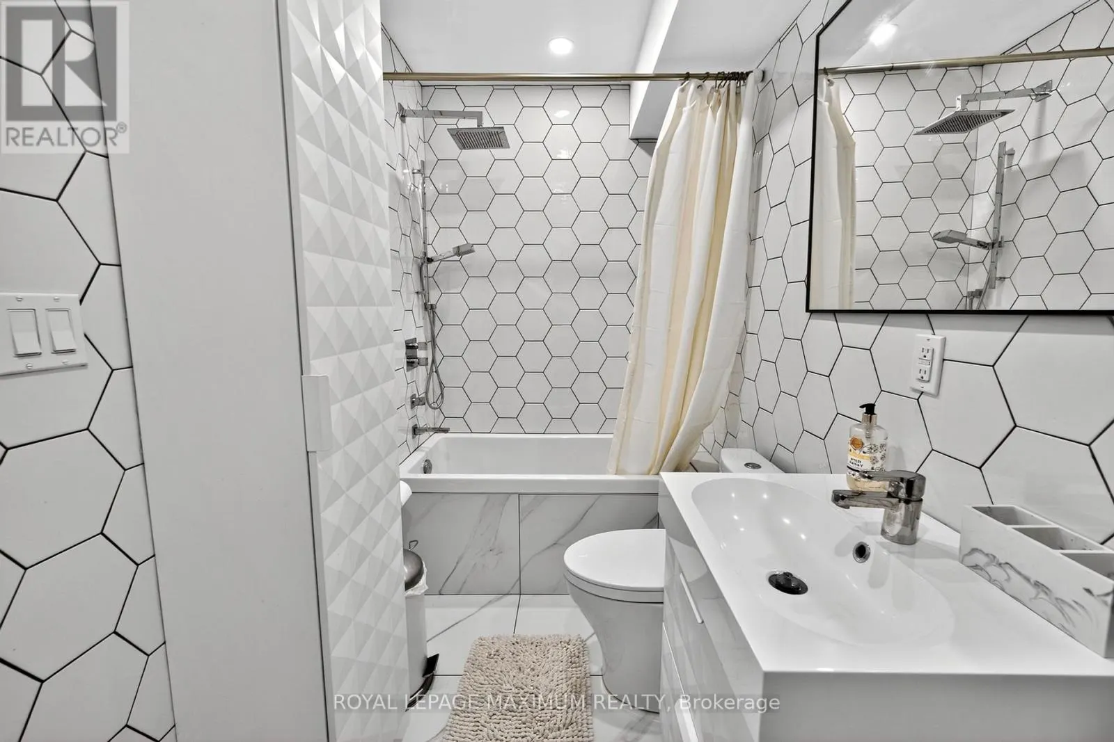 UNIT 2 - 263 BROCK AVENUE