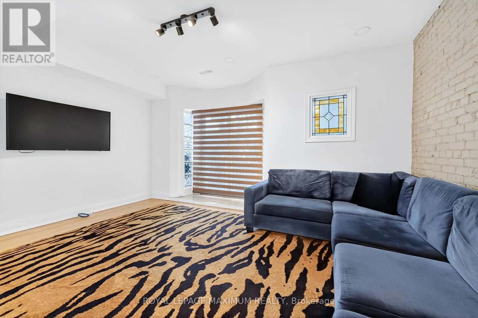 UNIT 2 - 263 BROCK AVENUE