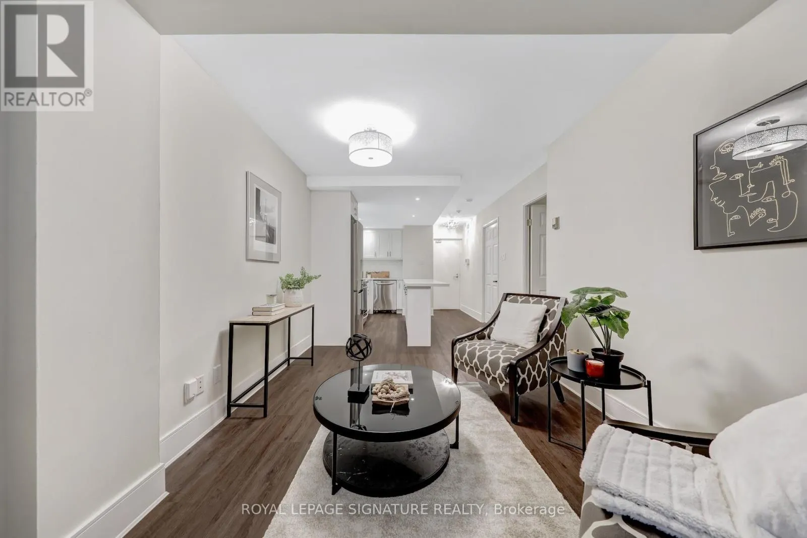 310 - 88 CHARLES STREET E