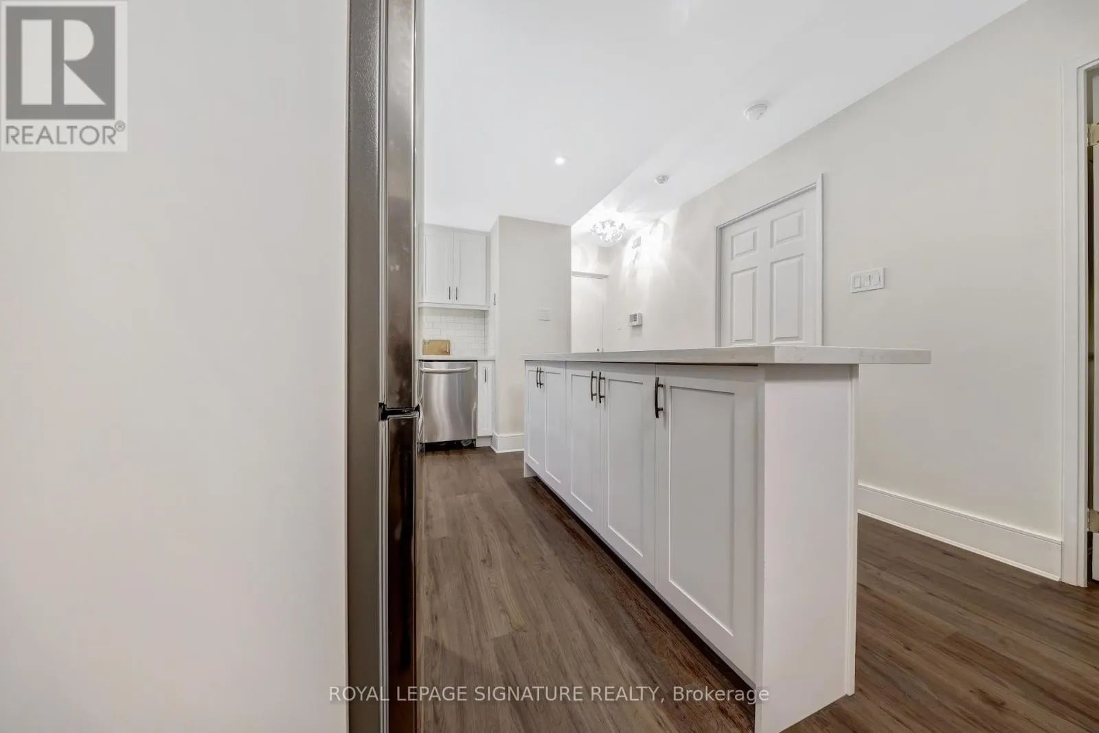 310 - 88 CHARLES STREET E