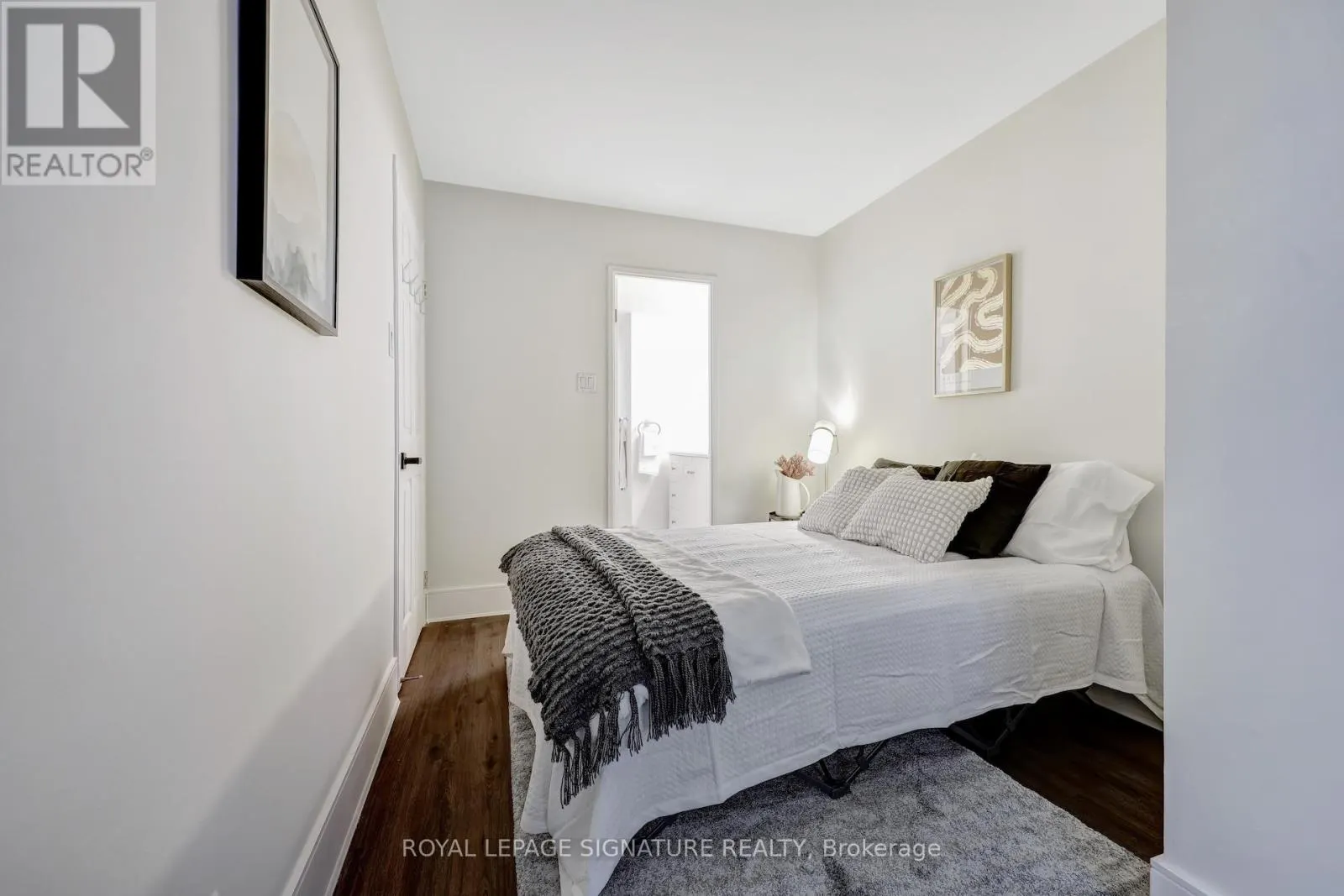 310 - 88 CHARLES STREET E