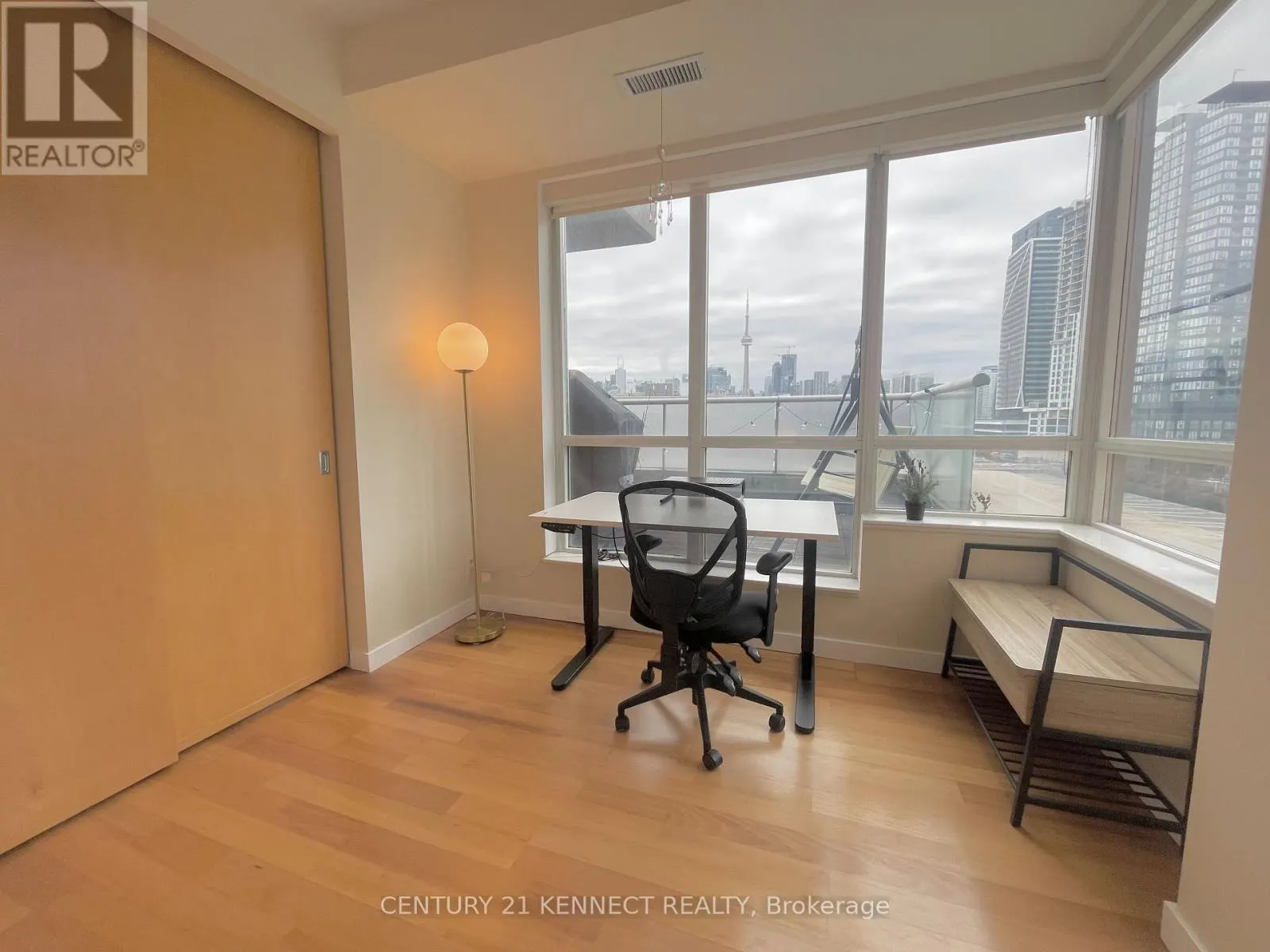 610 - 1 SHAW STREET