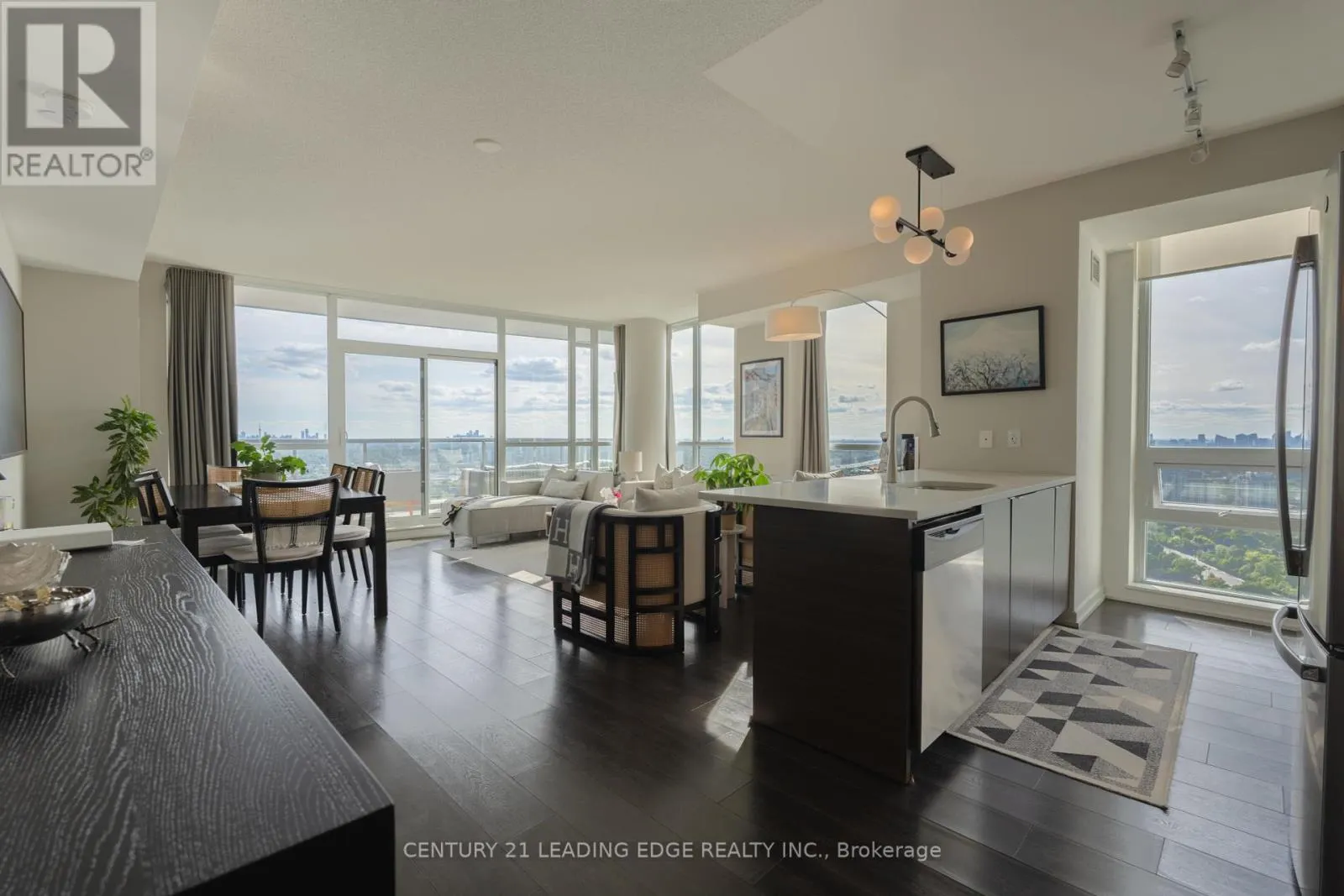 2305 - 62 FOREST MANOR ROAD