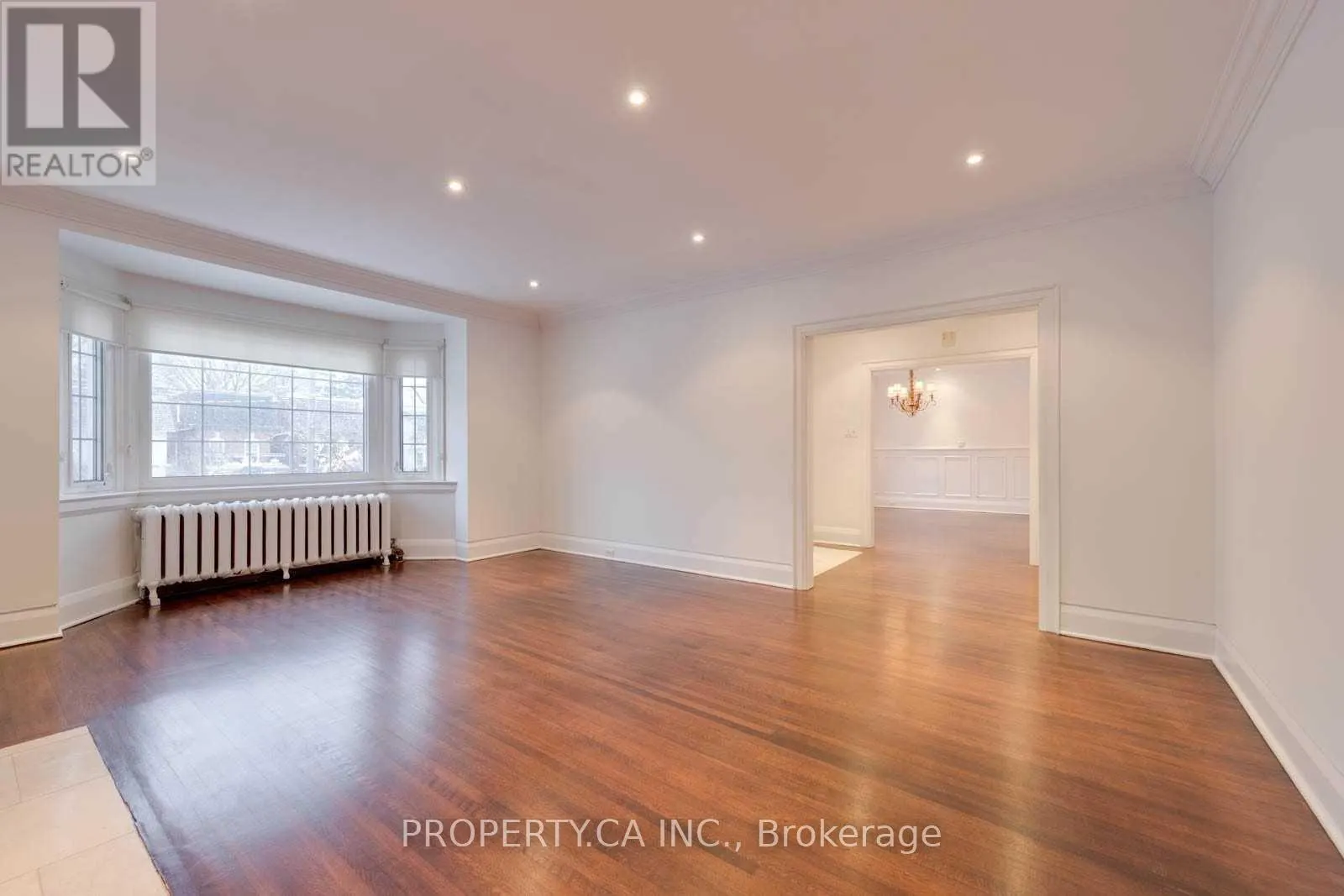 MAIN - 460 ORIOLE PARKWAY