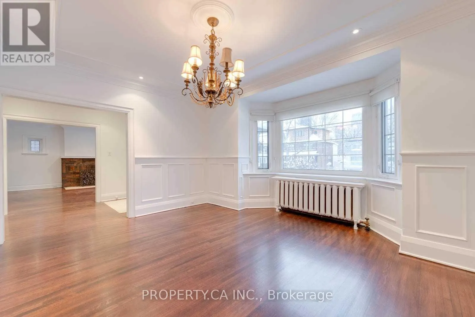 MAIN - 460 ORIOLE PARKWAY