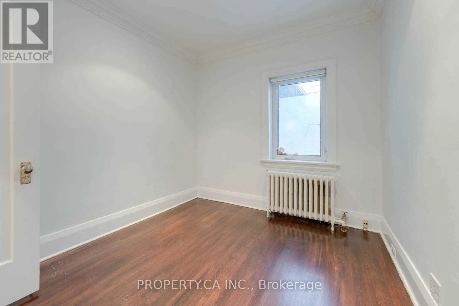 MAIN - 460 ORIOLE PARKWAY