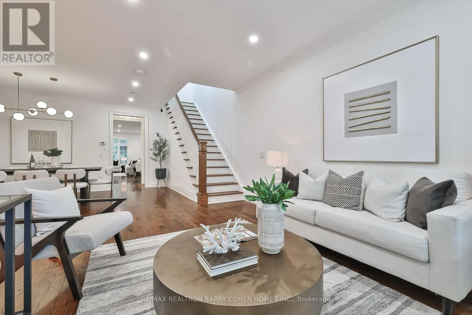 136 BOWOOD AVENUE