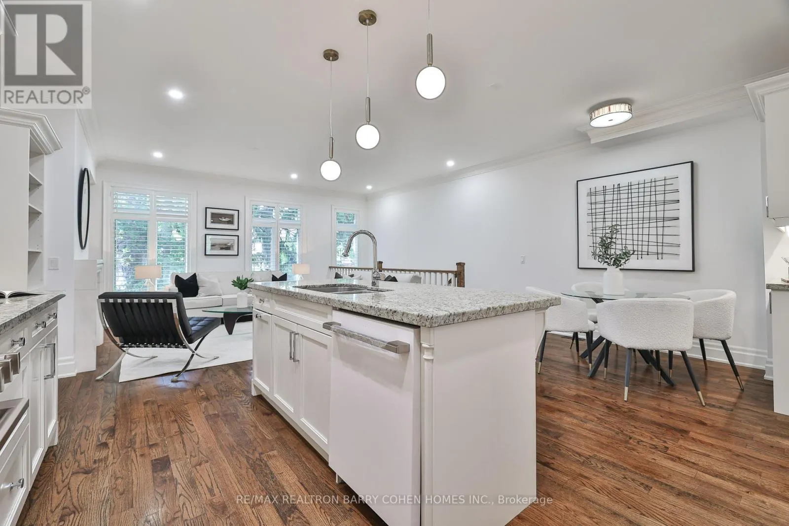 136 BOWOOD AVENUE
