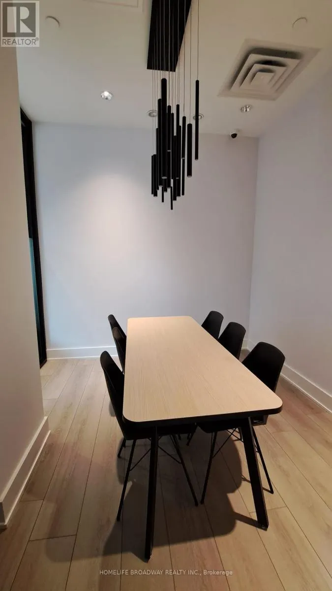 528 - 30 TRETTI WAY