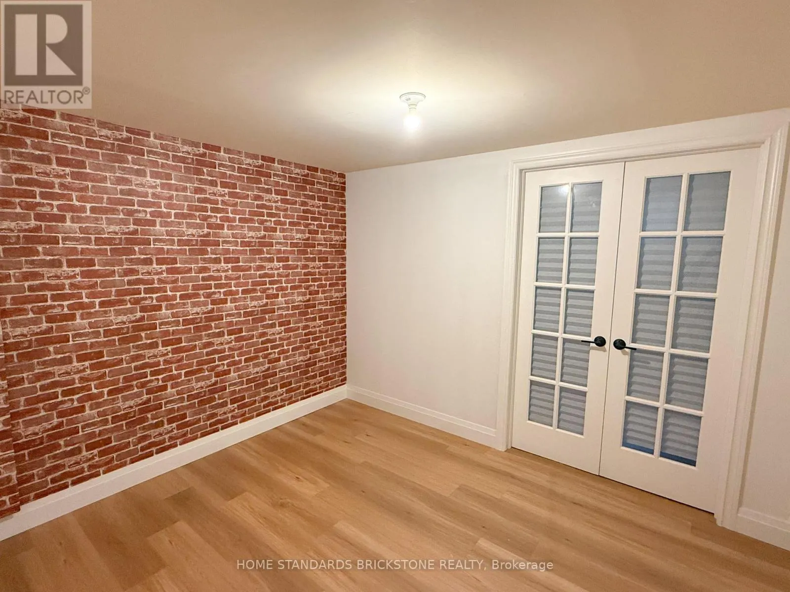 BASEMENT - 279 COCKSFIELD AVENUE
