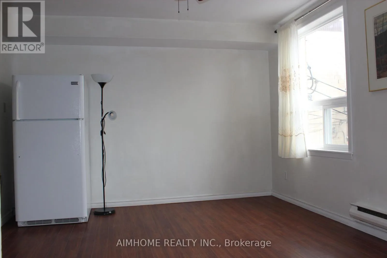 APT 2 - 1483 EGLINTON AVENUE W