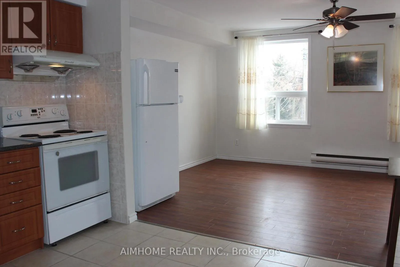 APT 2 - 1483 EGLINTON AVENUE W
