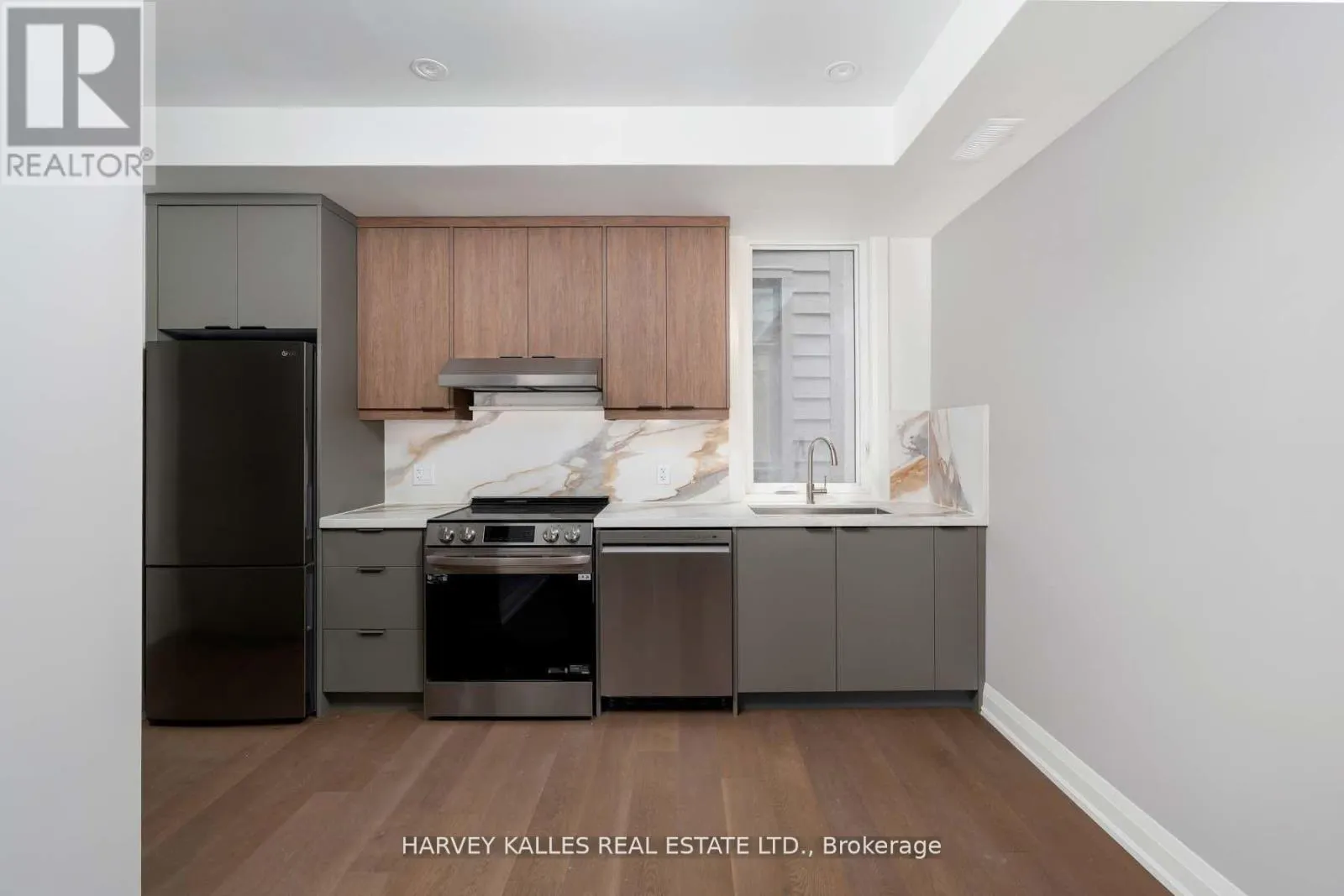 2 (MAINFLOOR) - 24 SULLIVAN STREET