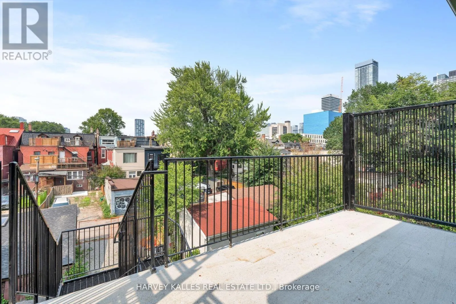 4 (3RD FLOOR) - 24 SULLIVAN STREET