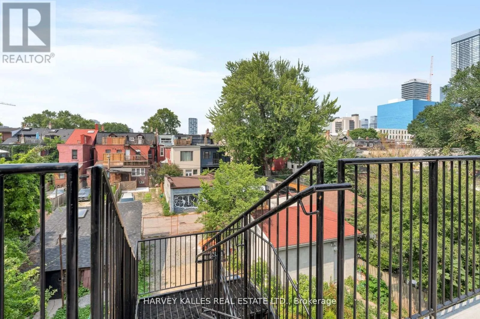 4 (3RD FLOOR) - 24 SULLIVAN STREET