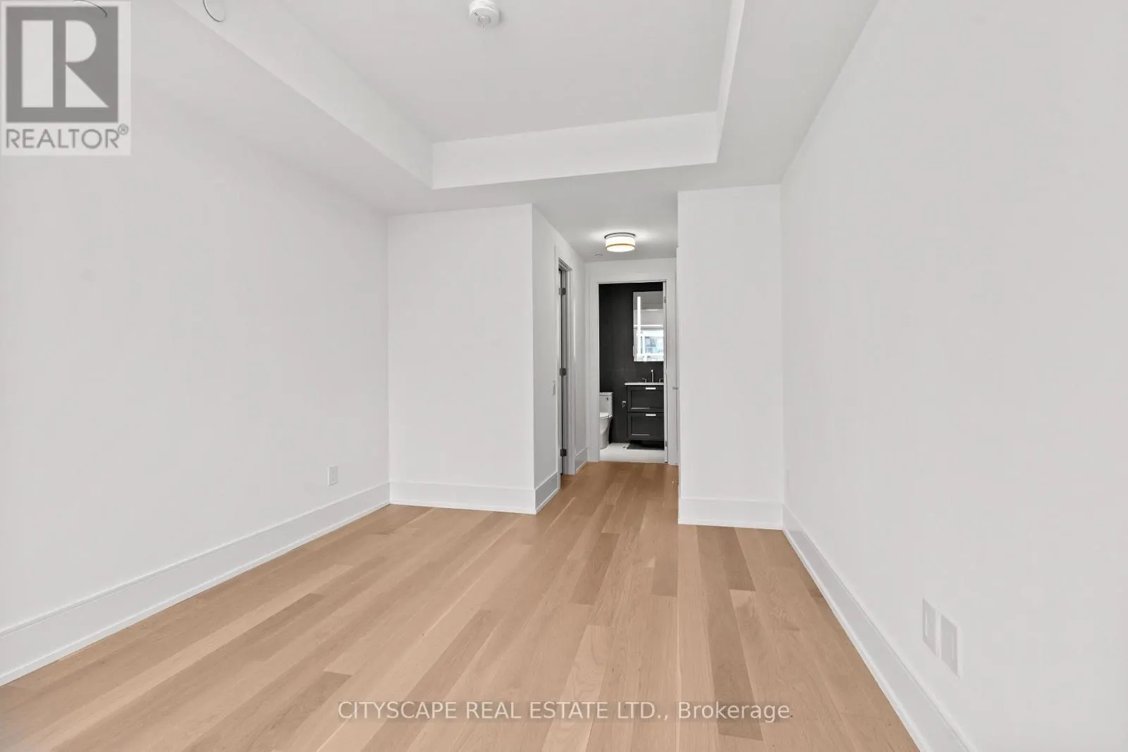 419 - 155 MERCHANT'S WHARF STREET