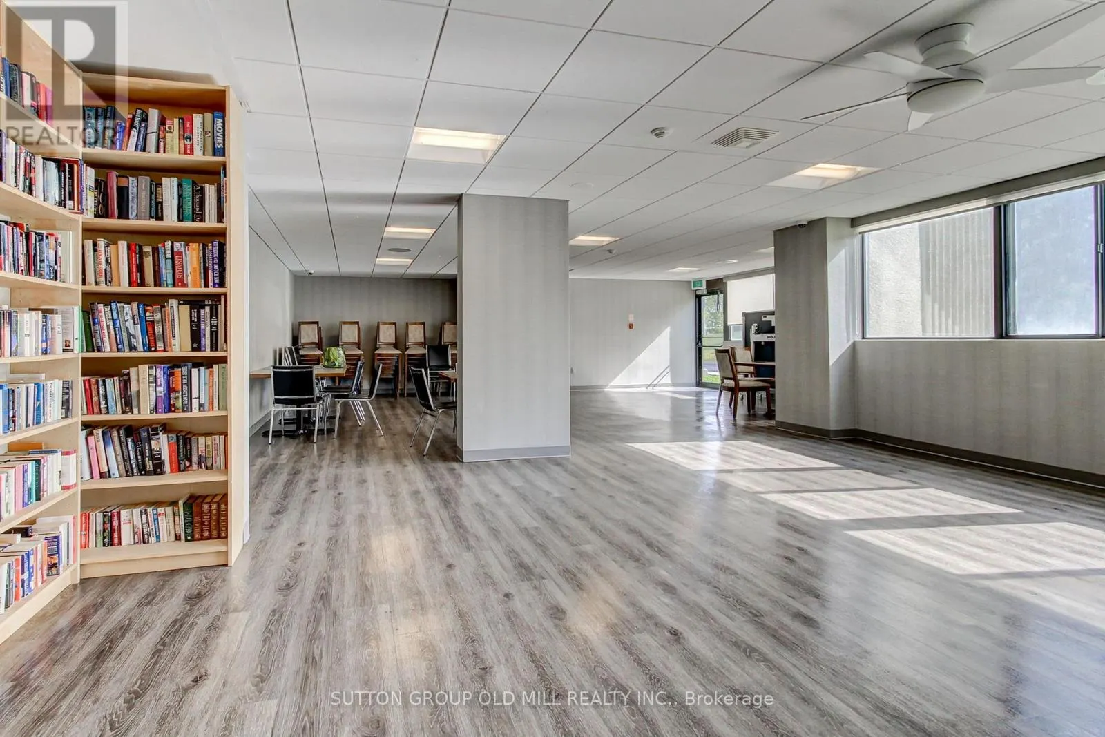 1604 - 133 TORRESDALE AVENUE