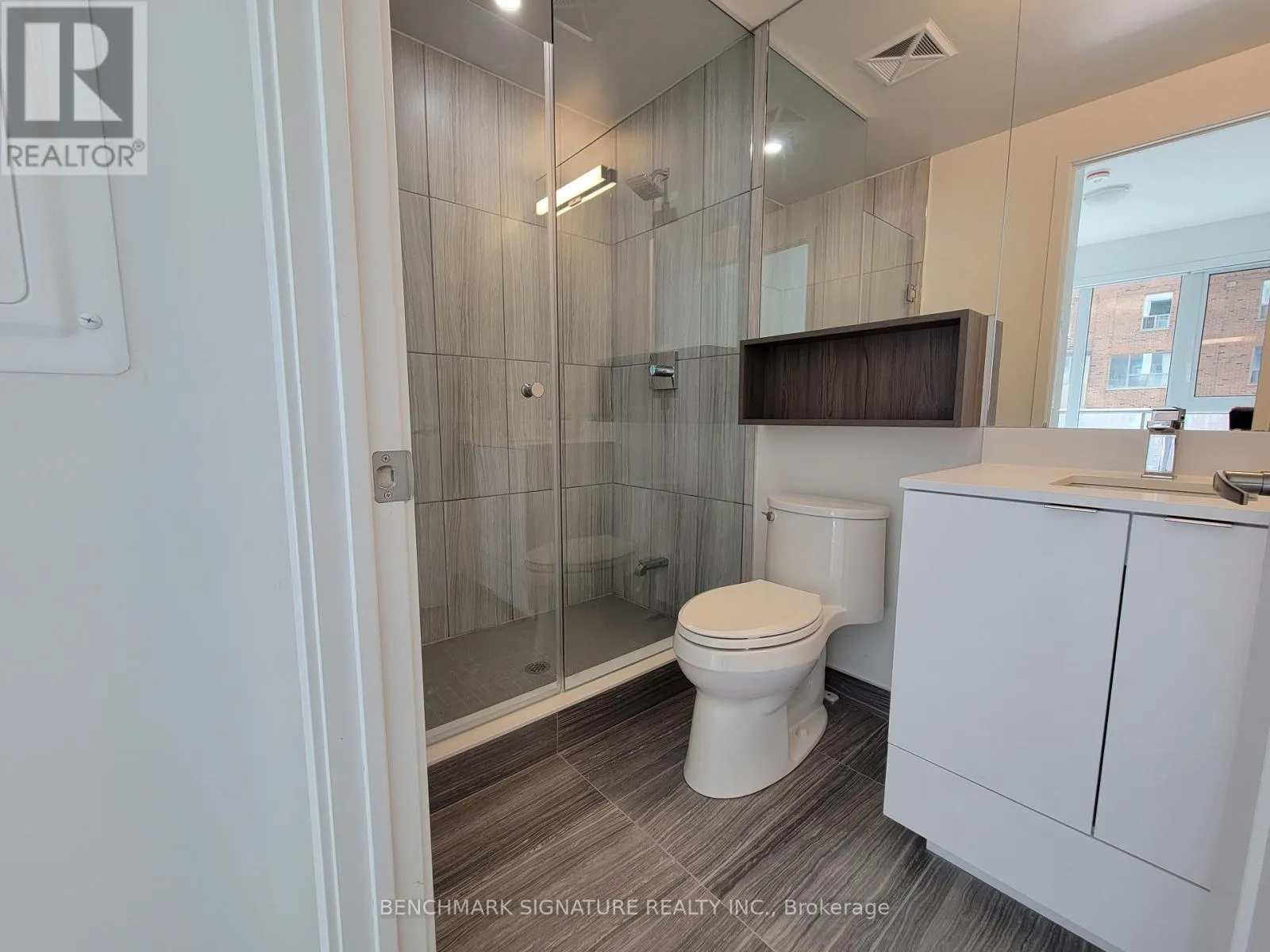 470 - 121 LOWER SHERBOURNE STREET