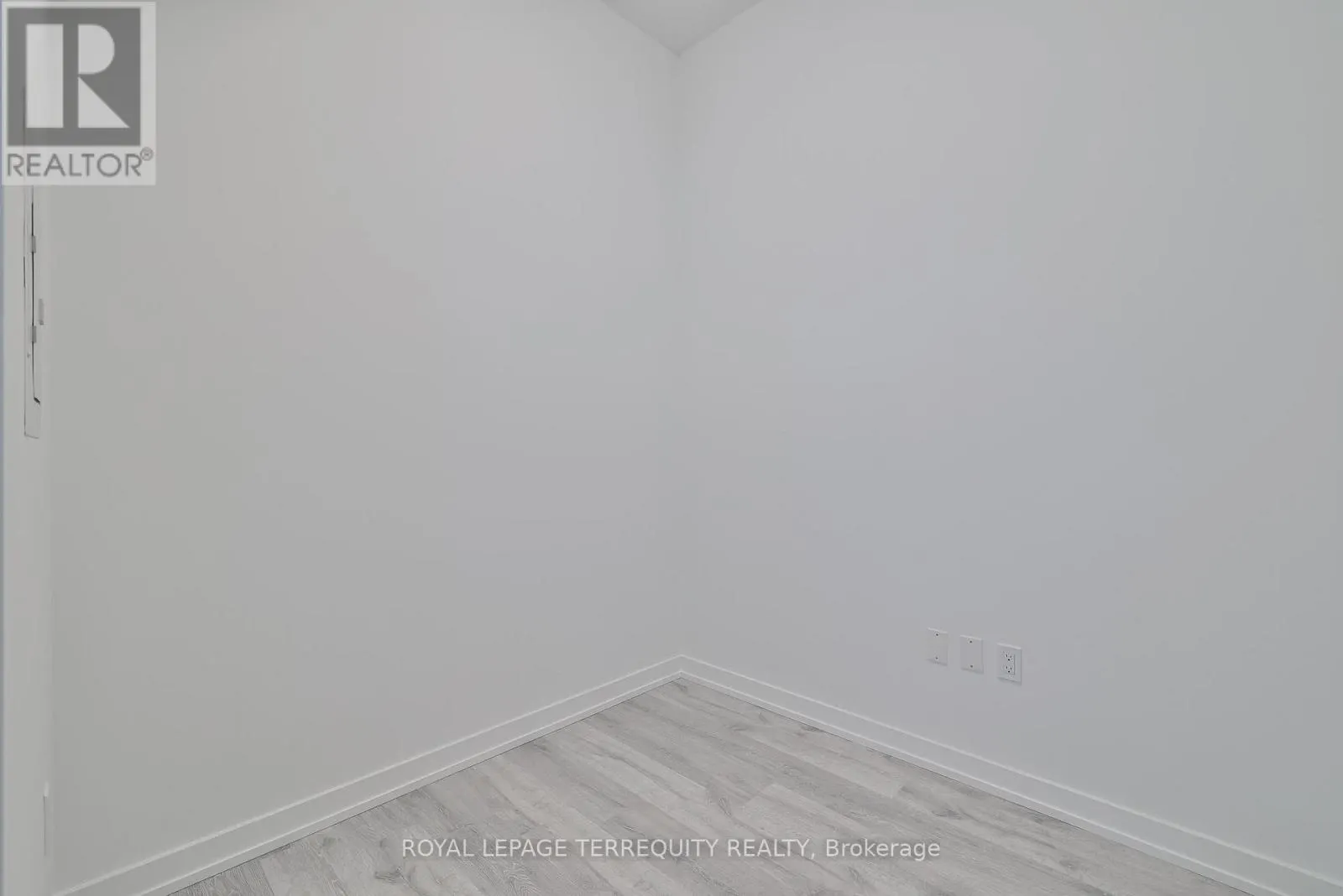 801 - 8 OLYMPIC GARDEN DRIVE