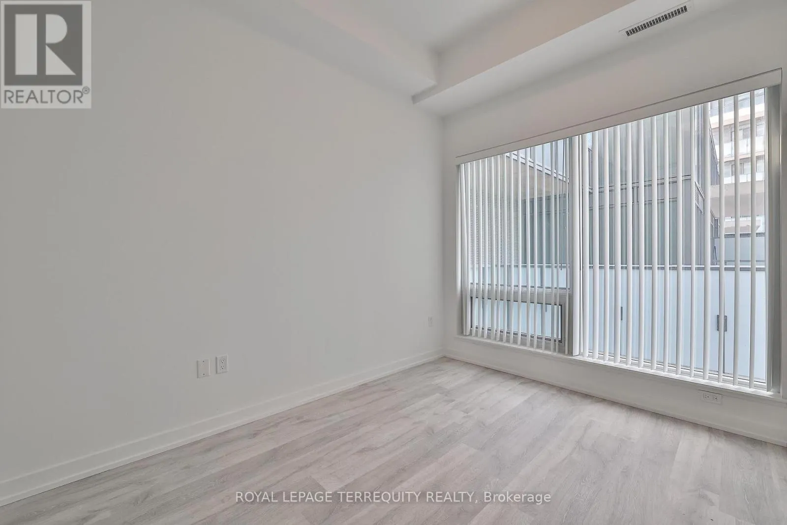 801 - 8 OLYMPIC GARDEN DRIVE