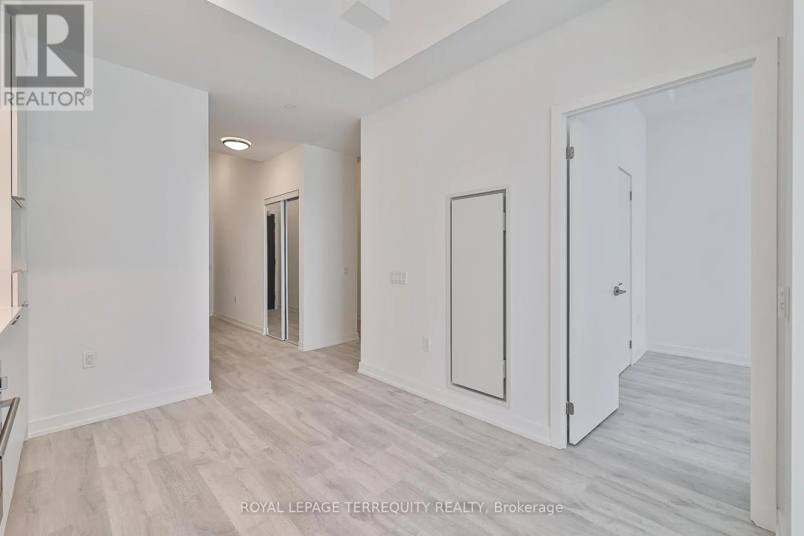 801 - 8 OLYMPIC GARDEN DRIVE