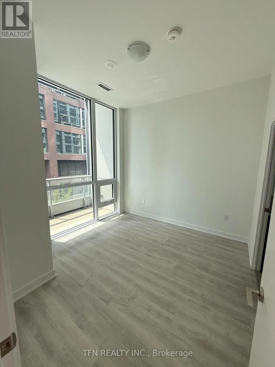 208 - 15 RICHARDSON STREET