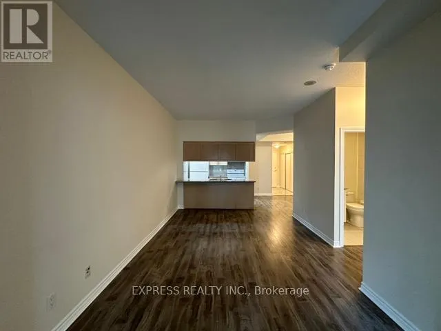 809 - 168 SIMCOE STREET