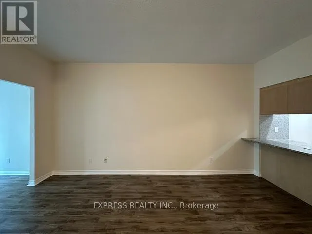 809 - 168 SIMCOE STREET
