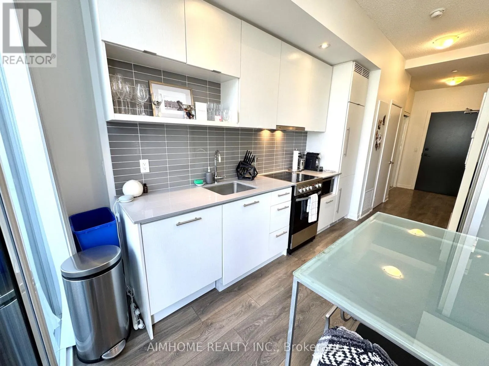 1201 - 435 RICHMOND STREET W