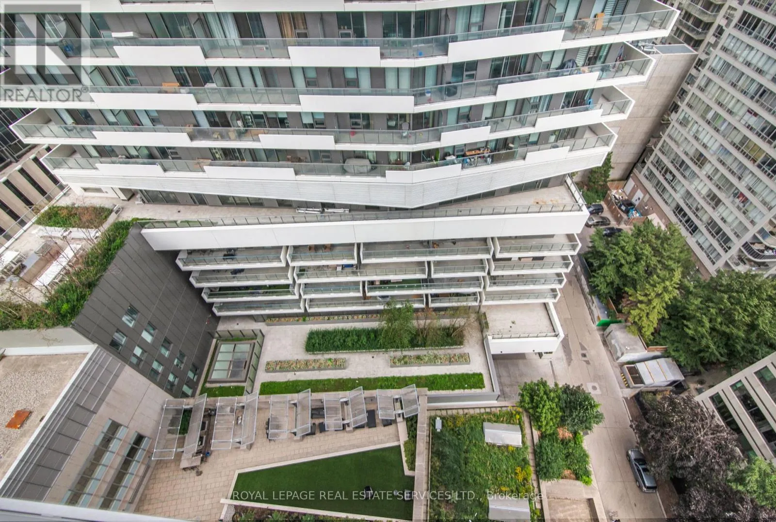 1909 - 2191 YONGE STREET