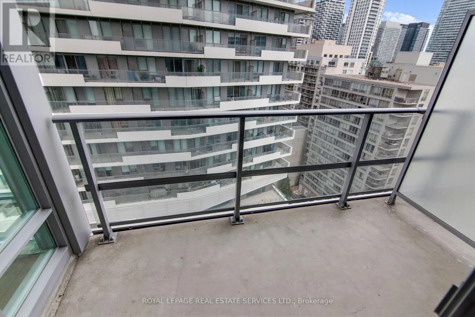 1909 - 2191 YONGE STREET
