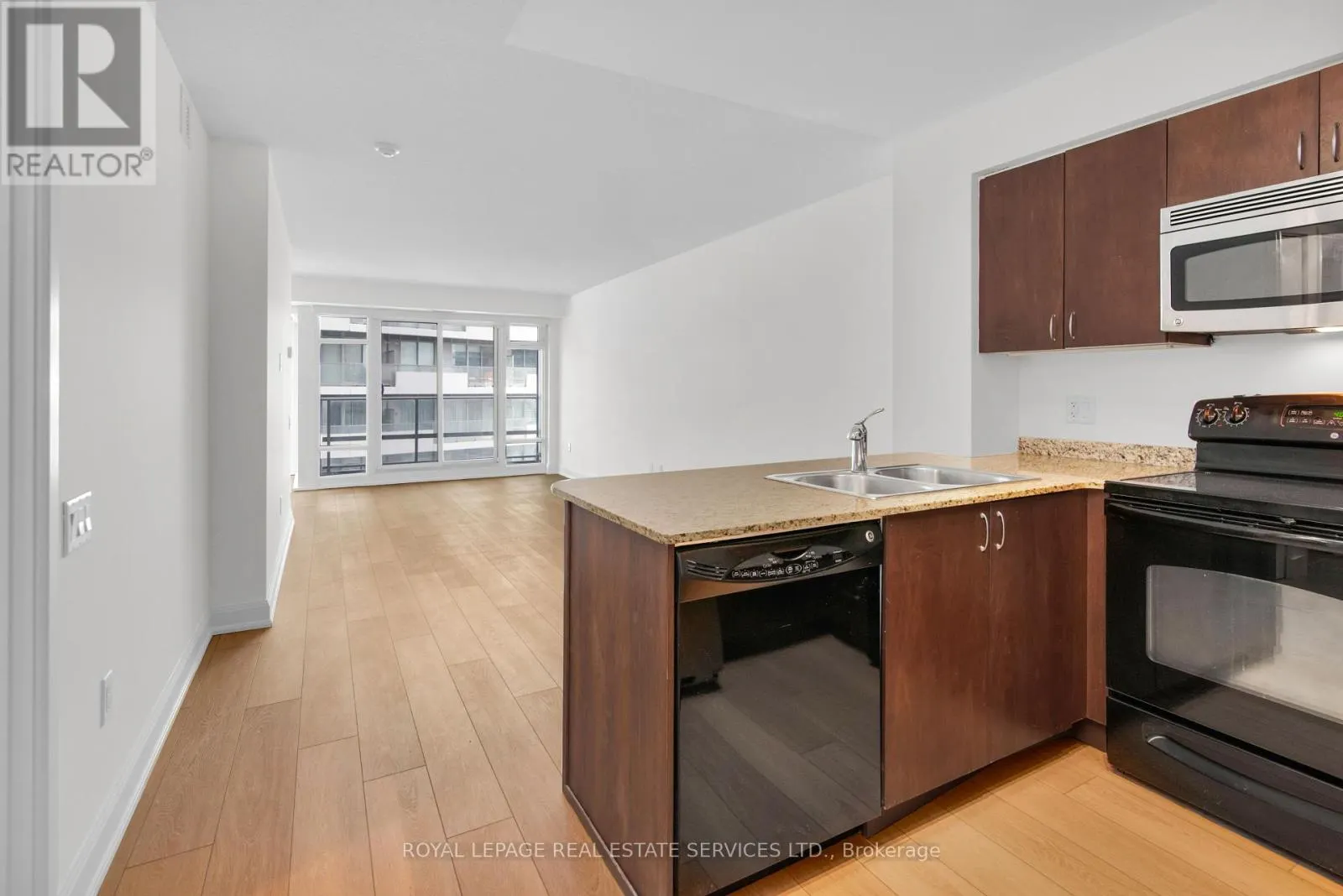 1909 - 2191 YONGE STREET